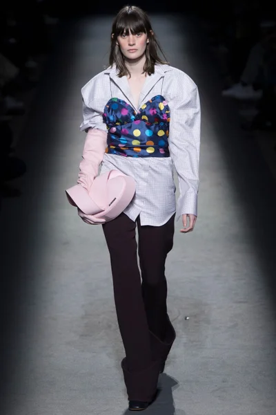 Look 33